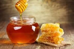 Honey for the preparation of a medical compress